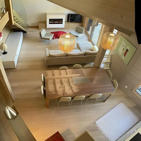 Apartment Le Chalet Sous-toiture Nanshan : Spacieux, Lumineux Et Idealement Situe A *