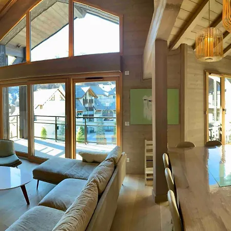 Le Chalet Sous-toiture Nanshan : Spacieux, Lumineux Et Idealement Situe A
