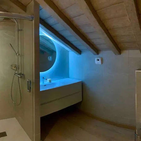 Le Chalet Sous-toiture Nanshan : Spacieux, Lumineux Et Idealement Situe A * Auron