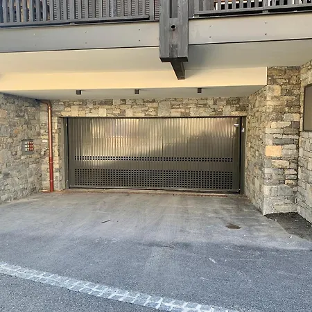 Le Chalet Sous-toiture Nanshan : Spacieux, Lumineux Et Idealement Situe A Auron